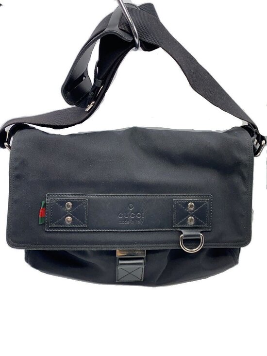 Gucci Handbags - Gucci messenger Crossbody bag Black